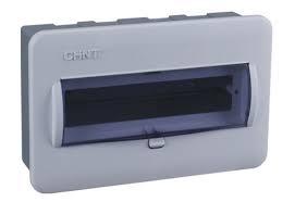 Tablero plástico empotrable c/puerta fumé 15 polos s/tierra IP30