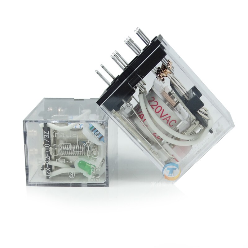 Rele Enchufable 11 Pines Planos 220Vac 5A 3Nanc Con Indicador Mecanico